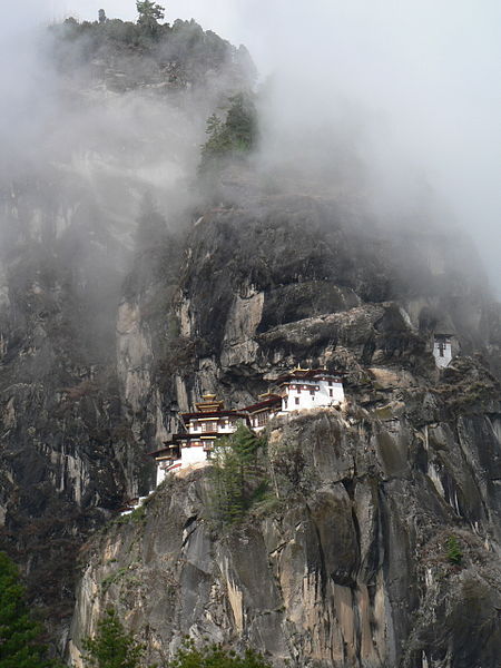 monasterio-colgado-bhutan-4
