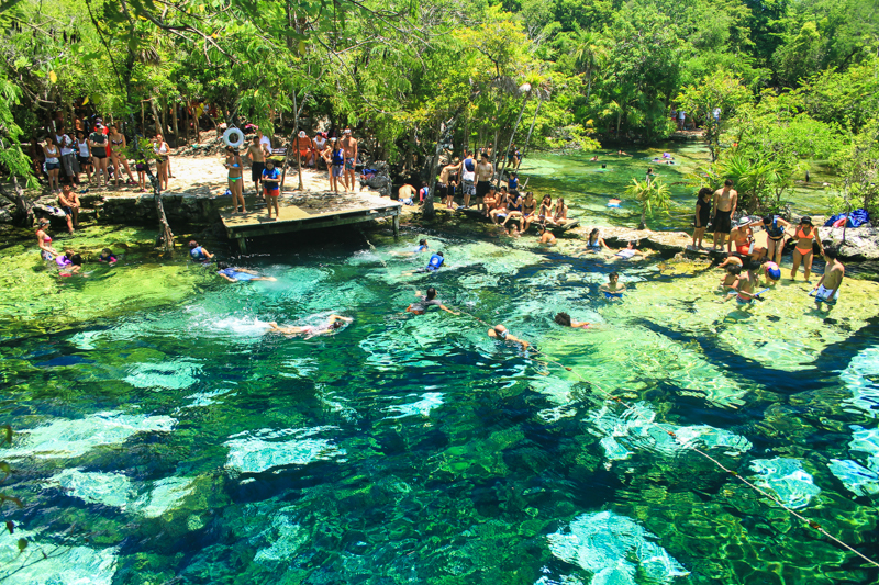 Riviera-Maya-Cenote-azul-8872