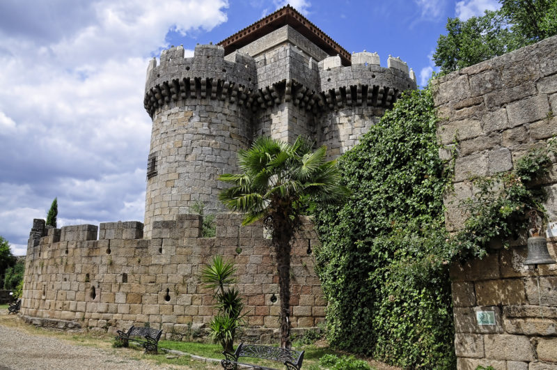Resultado de imagen de muralla del castillo de granadilla