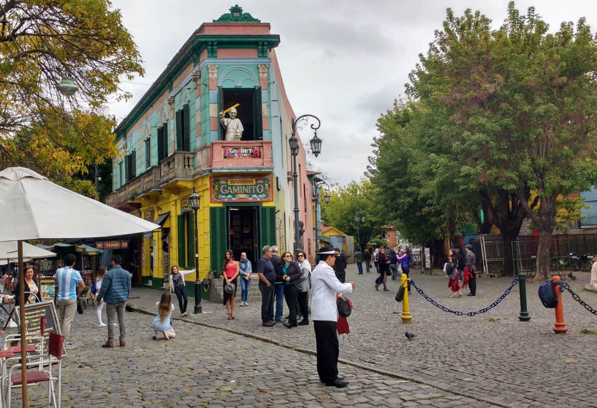Uno de los barrios más coloridos del mundo, en Buenos Aires (La Boca) - 101  Lugares increíbles